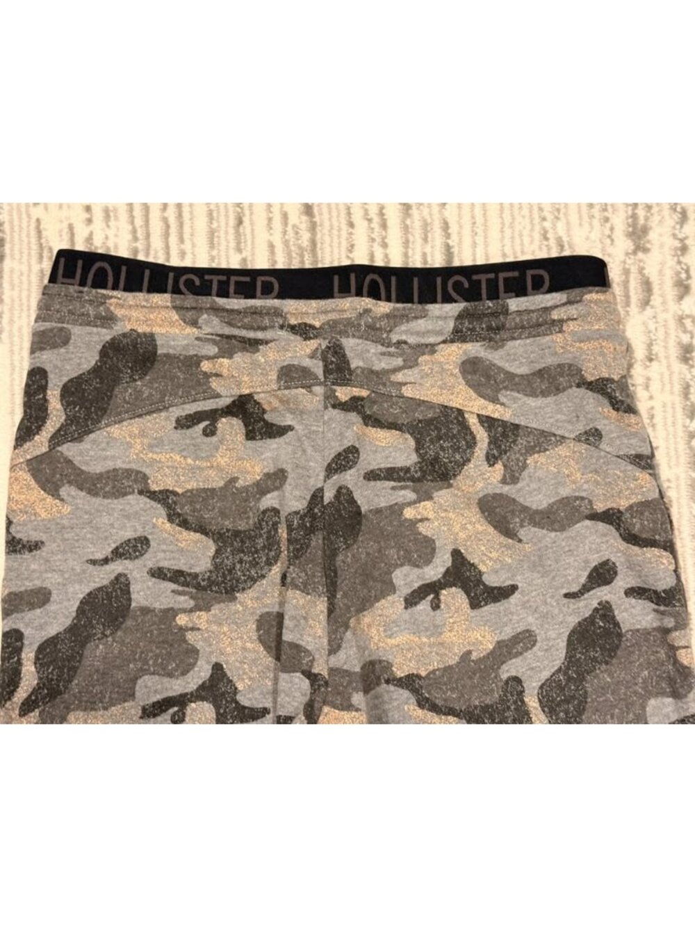 Hollister women's medium camo fleece lined jogger metallic sweatpants MSRP $135 - Picture 6 of 6